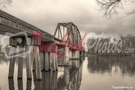 B'bridge Train Trestle Photo#9933E 720 Tcp Warming Yellow Filter